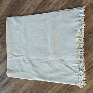EUC Thin fleece blanket